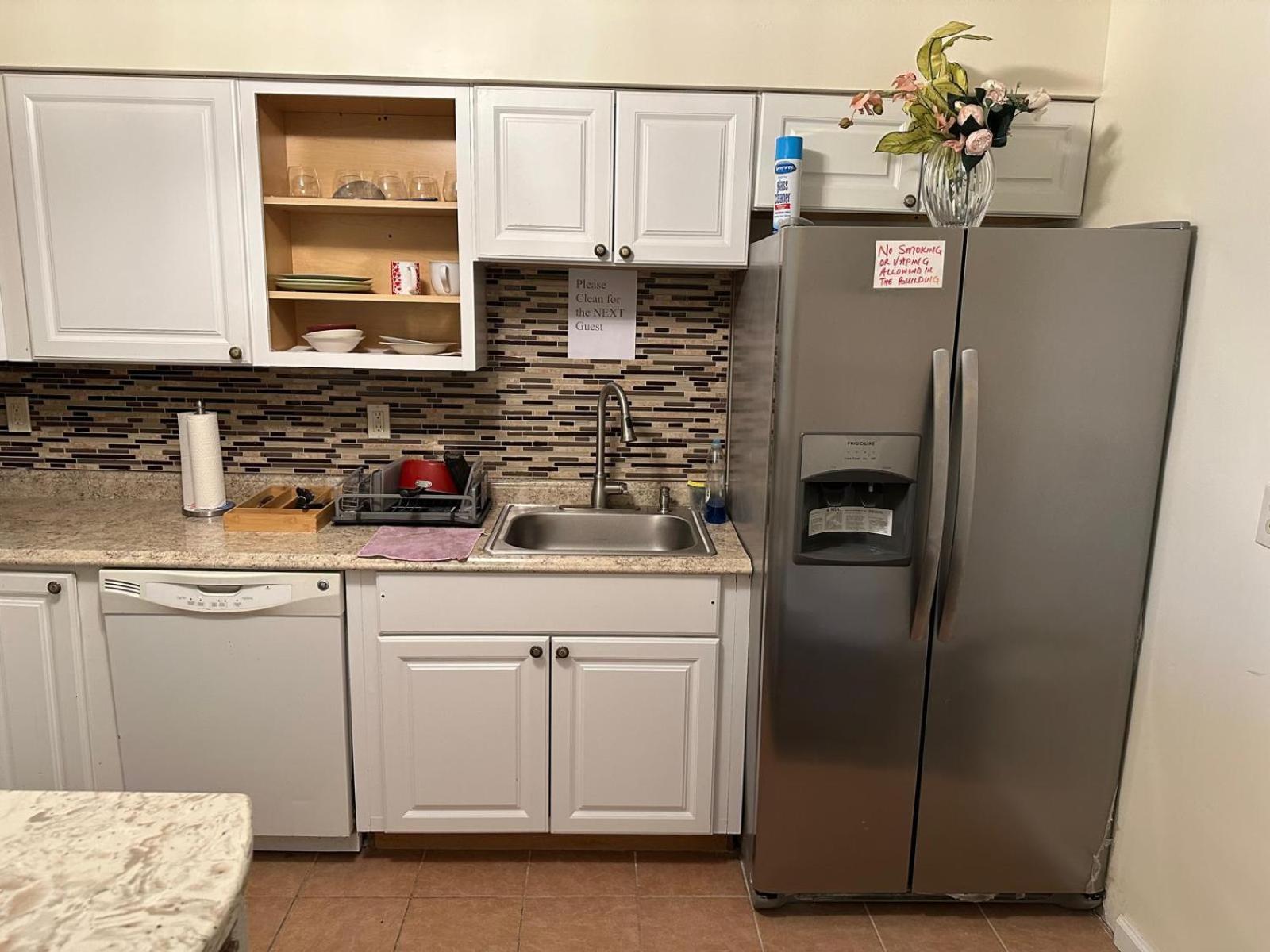 ניוארק Divine Villa Guest House 65 Sherman 6Mins To Airport And 4Mins To Penn Station מראה חיצוני תמונה